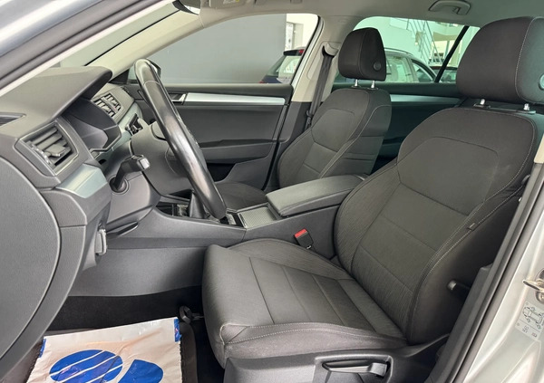 Skoda Superb cena 89900 przebieg: 112896, rok produkcji 2019 z Tykocin małe 667